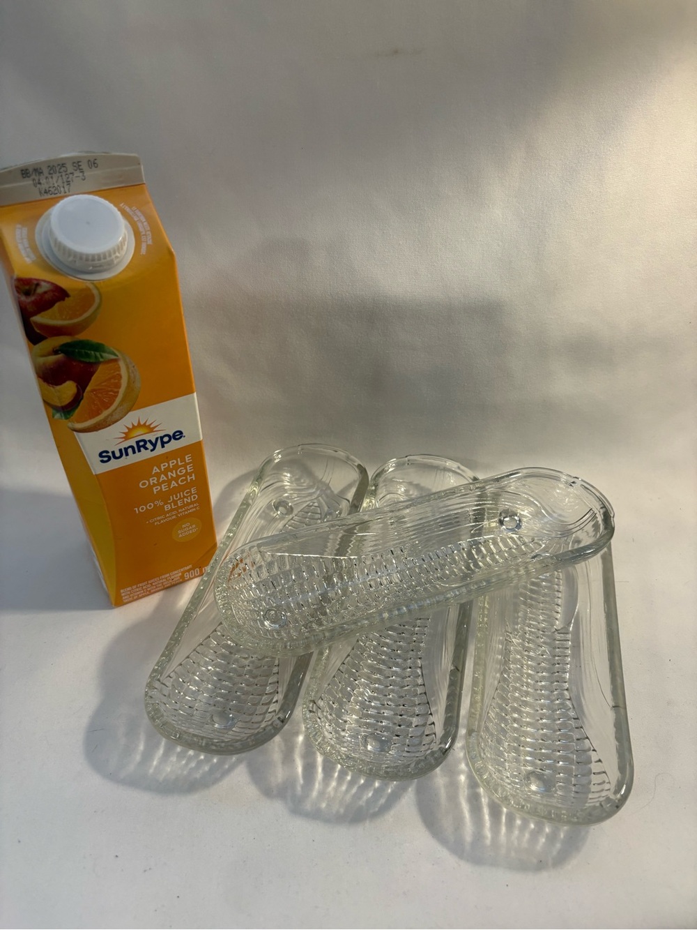 4- Jeanette Glass, corn on the cob dishes